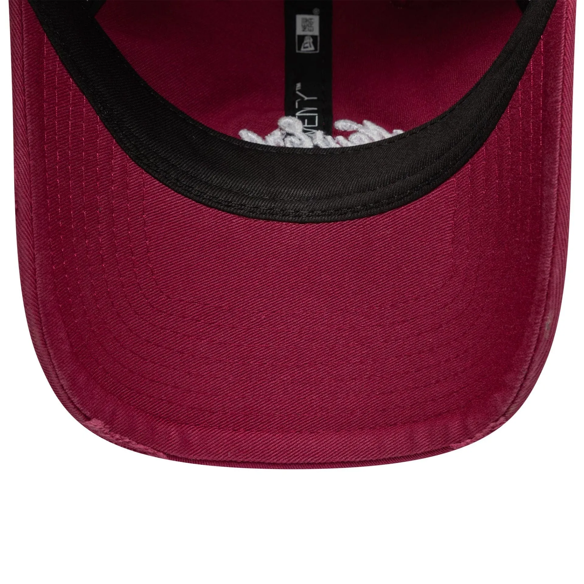 New Era Distressed Dark Red 9TWENTY Adjustable Cap NEW ERA
