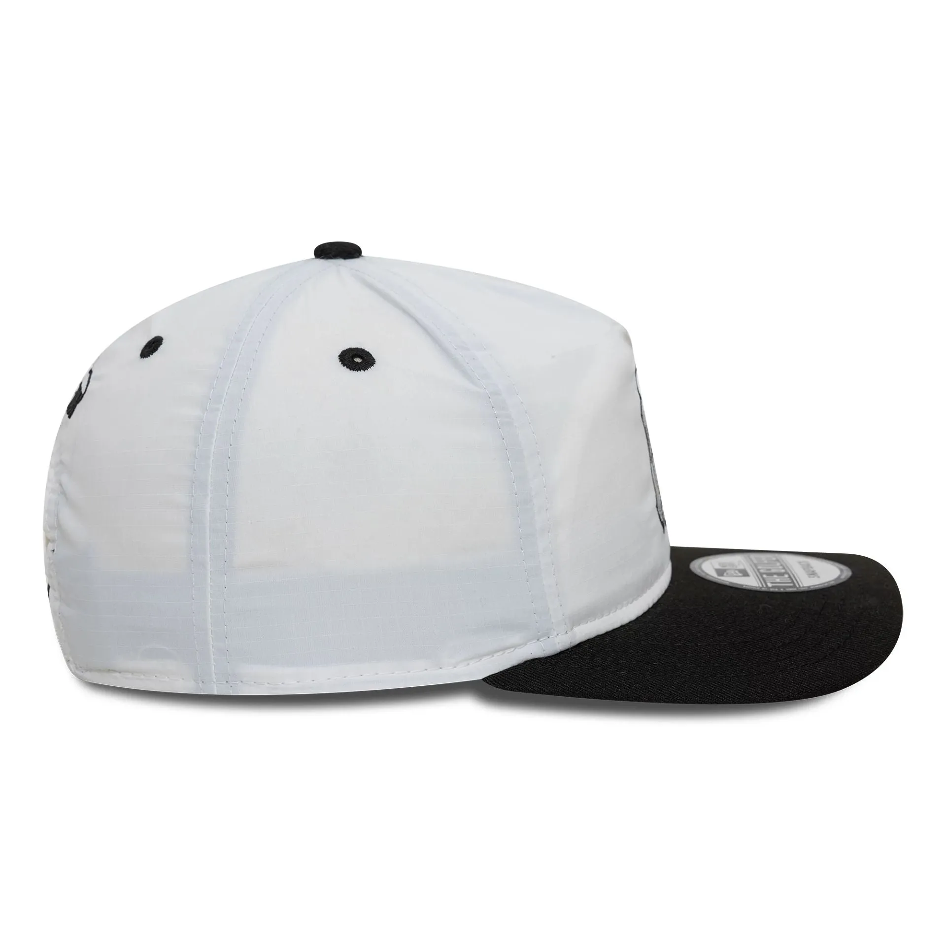 New York Yankees Chrome Logo White Golfer Snapback Cap NEW ERA